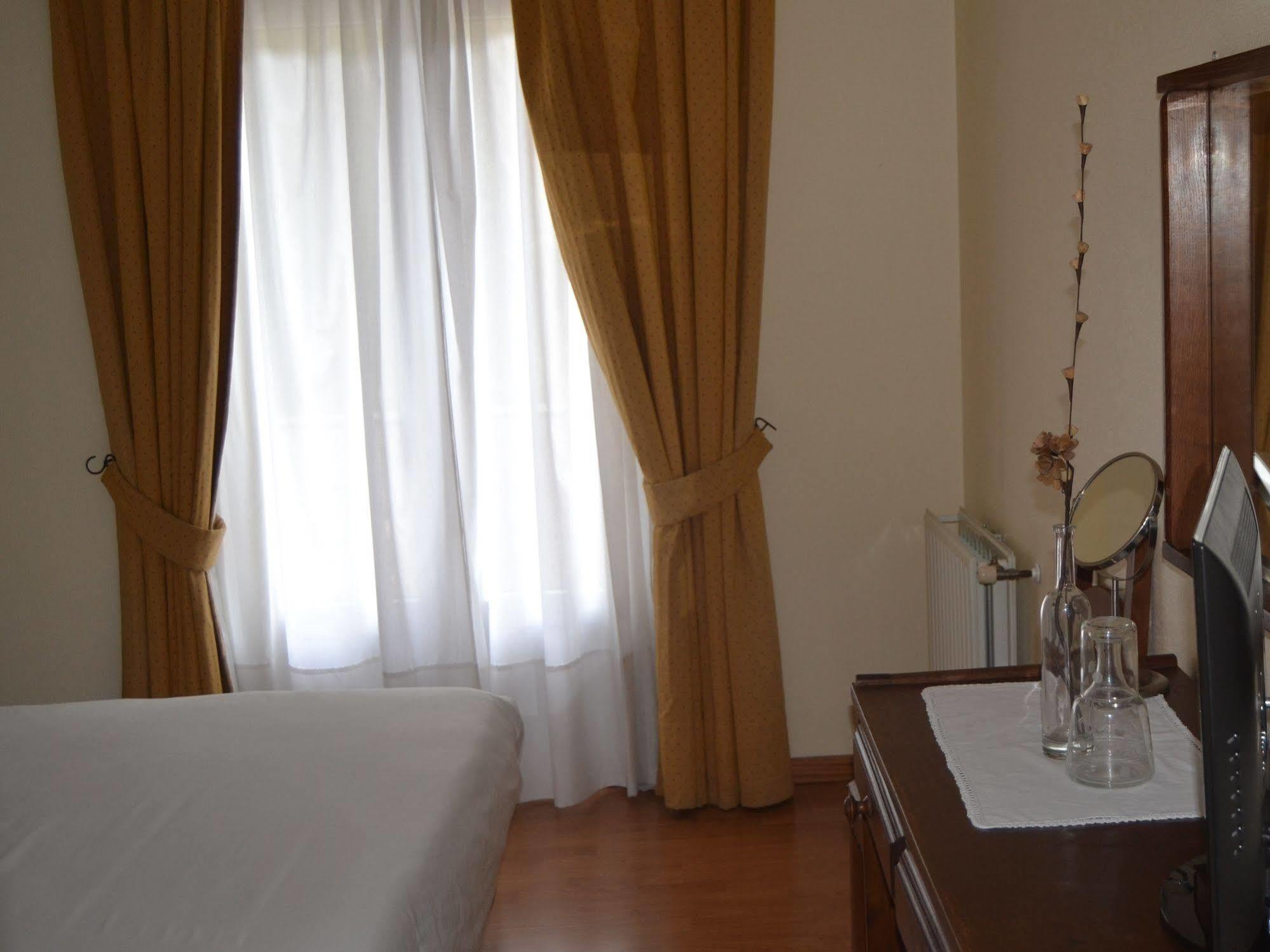 Hotel Carvalho Araujo Герес Екстериор снимка